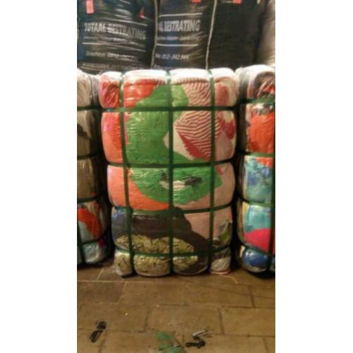 Partij tweedehands mix zomer kleding  ect. export 1,75