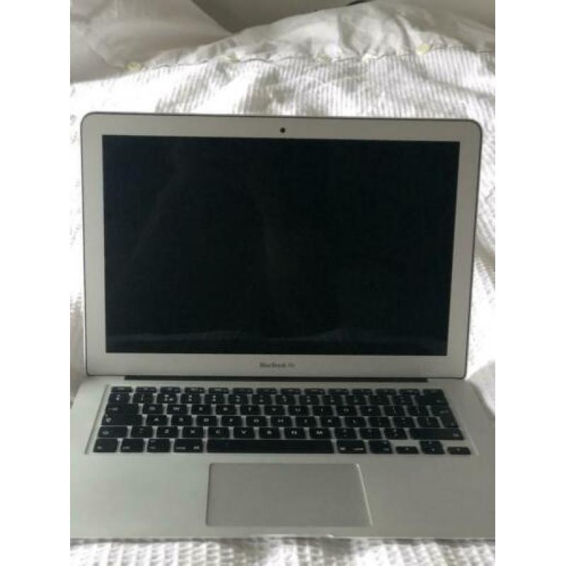 Zeer Nette Apple Macbook 2013