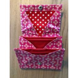 Portemonnee van Zebra Trends – roze met wit patroon