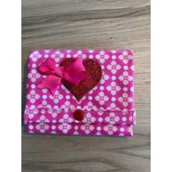 Portemonnee van Zebra Trends – roze met wit patroon