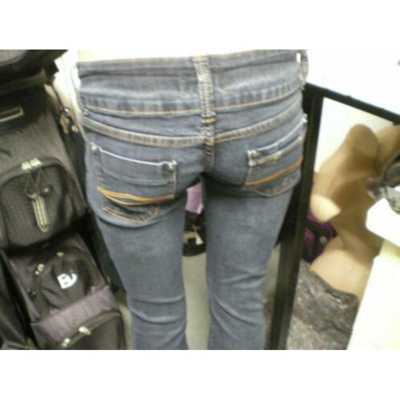 AJ Armani Jeans stretch spijkerbroek maat 31 nr 228