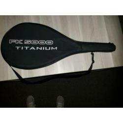 Splinternieuw tennisracket