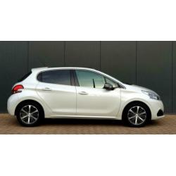 Peugeot 208 1.2 PureTech Allure Panoramadak PDC Camera Navi