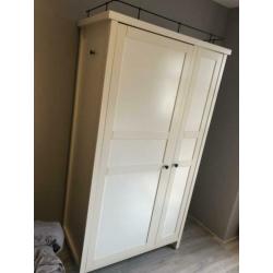 Mooie Ikea Hemnes kledingkast