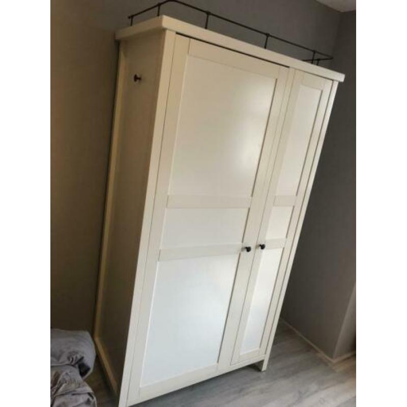 Mooie Ikea Hemnes kledingkast