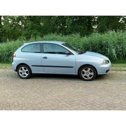 Seat Ibiza 1.4 16V 55KW 2004 Blauw
