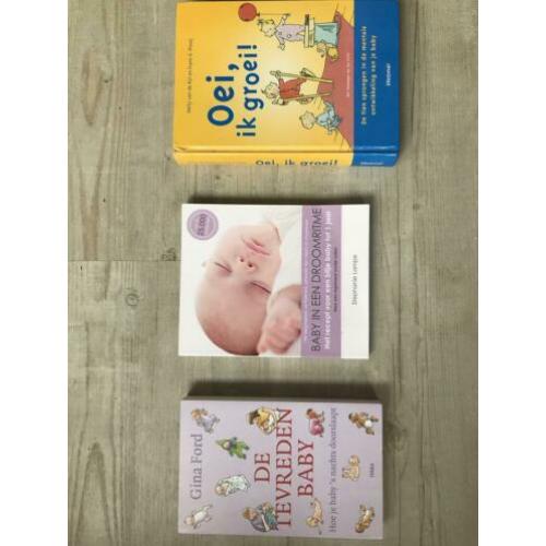 3 x: Oei ik groei, baby in een droomritme, De tevreden baby