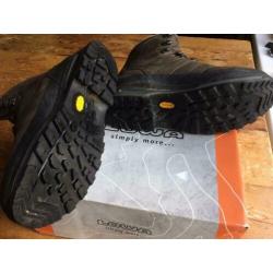 Wandelschoenen Lowa Trekker (maat 41,5)