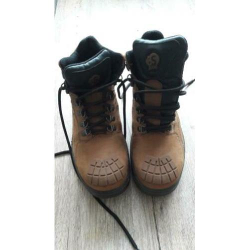 Veiligheidsschoenen merk Bata maat 41