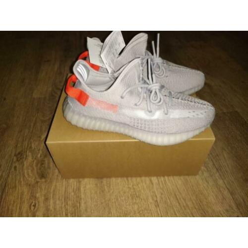 Yeezy tail light 42 (geen supreme offwhite bape offwhite)