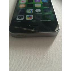 Iphone SE 32gb in zeer nette staat.