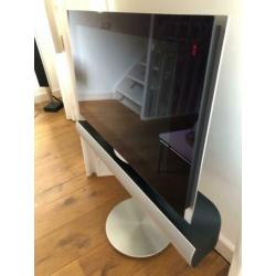 2 Bang en Olufsen Beolab 8000 speakers