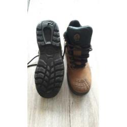 Veiligheidsschoenen merk Bata maat 41