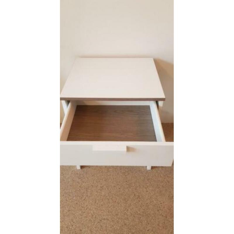 Nieuw Ikea nachtkastje