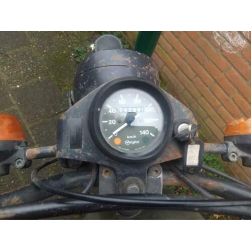 Peugeot SX8 ex-leger opknapper,blok is los!