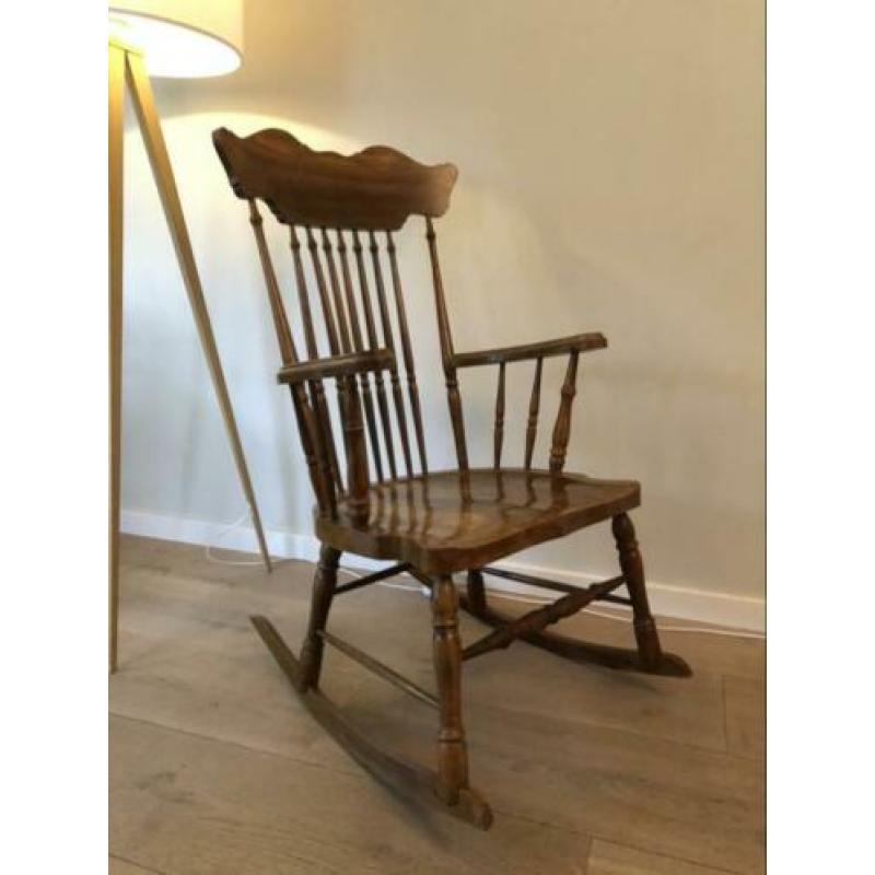 Prachtige spijlenstoel schommelstoel zgan (originele staat)