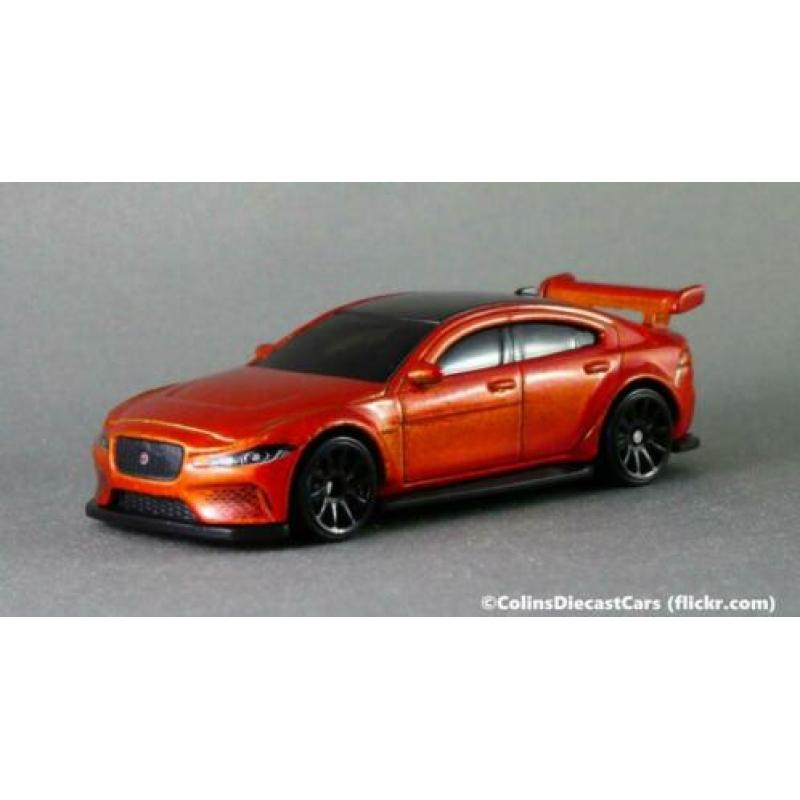 Hot Wheels Jaguar XE SV Project 8 (Q-case 2019)