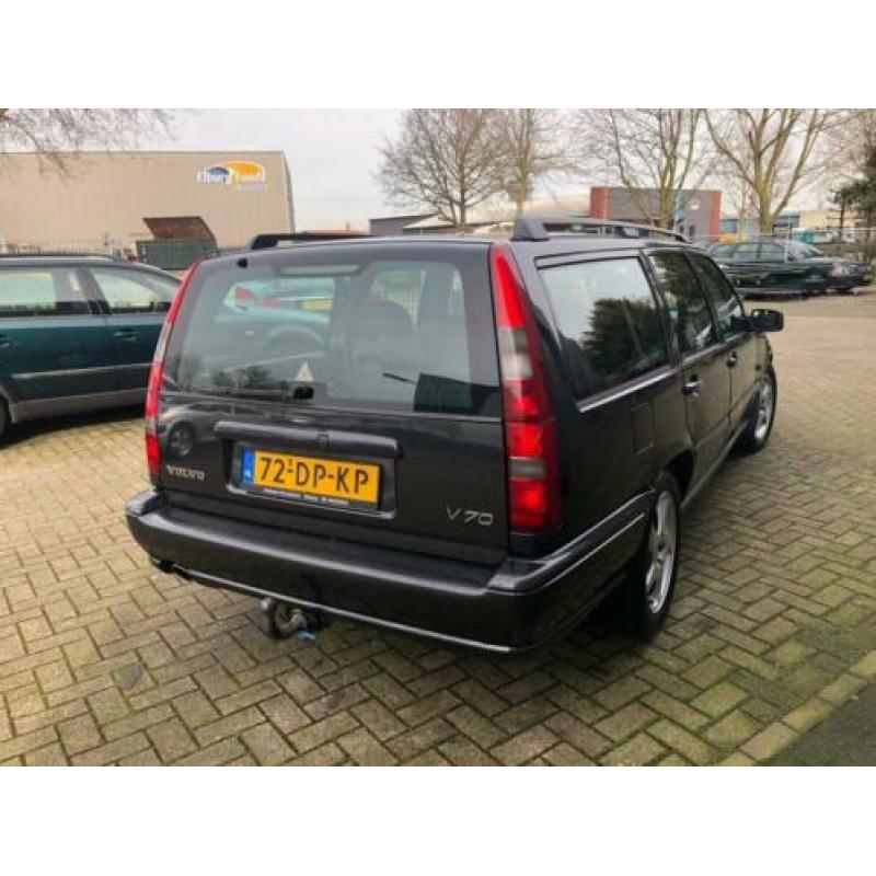 Volvo V70 2.4 Europa Airco 7 pers. Apk dec.2020!!