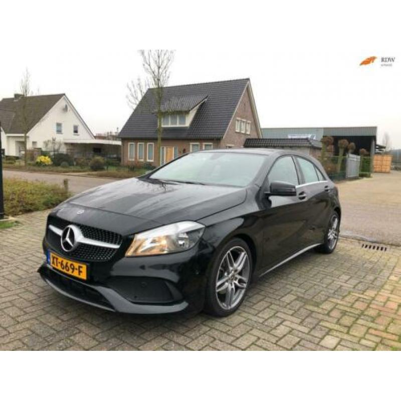 Mercedes-Benz A-klasse 180 Business Solution AMG | Automaat
