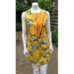 (KR50) BAVARIA 'Hare Maristeit' oranje reversable jurkje.