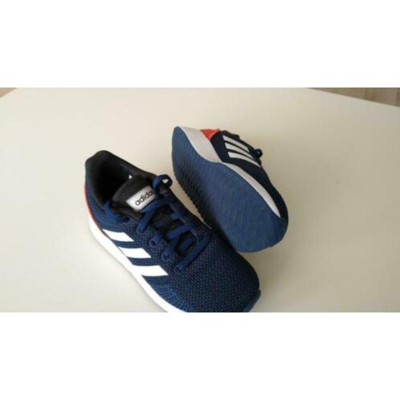 Adidas Run schoenen mt 31 In nieuwe staat!!!!
