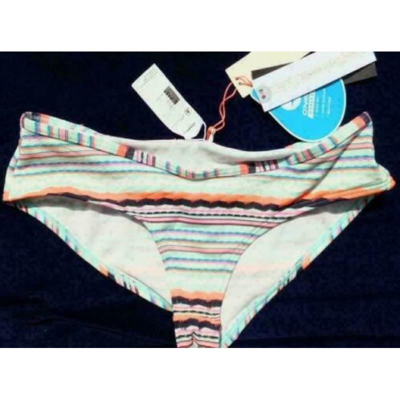 O'NEILL lichtblauw met zoete kleurtjes bikini mt 176
