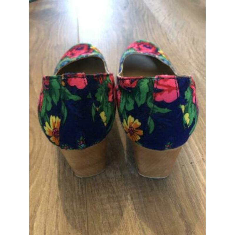 Lien en Giel pumps maat 39, zo goed als nieuw