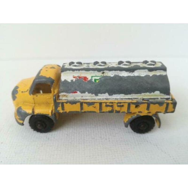 Budgie Model England. Tankwagen Shell & BP.