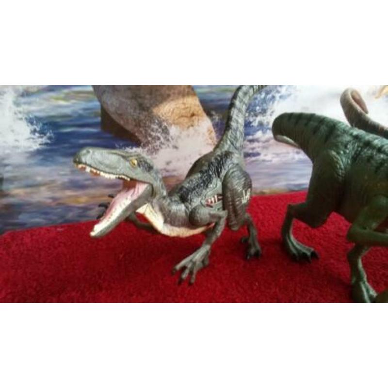 Jurassic World Velociraptors Blue, Charlie, Delta en Echo