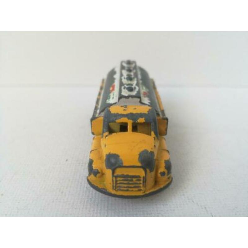 Budgie Model England. Tankwagen Shell & BP.