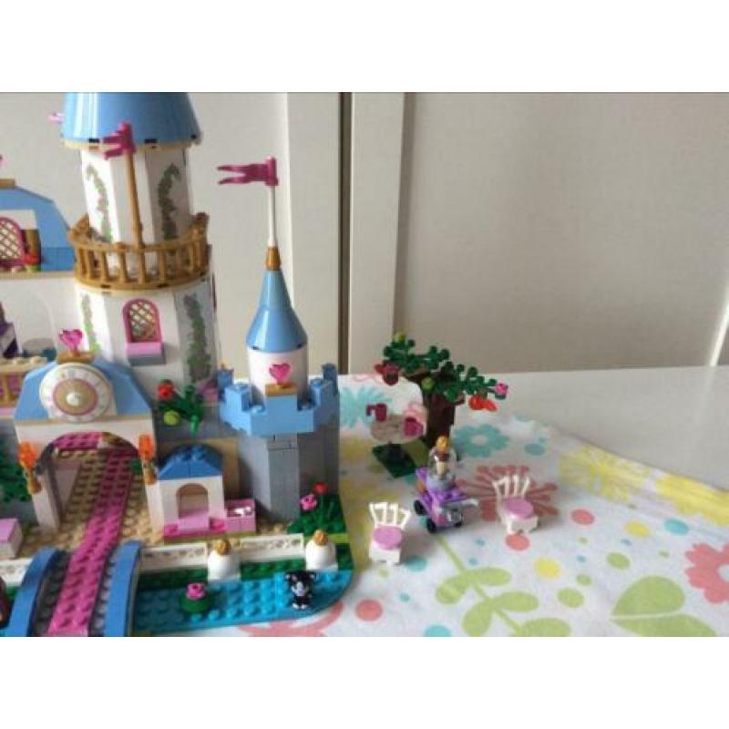 Lego disney het kasteel