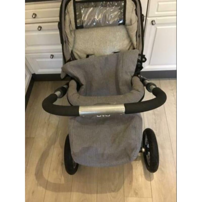 Kinderwagen compleet MOET NU WEG!!