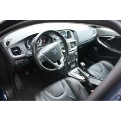Volvo V40 2.0 D4 190pk SUMMUM BUSS LEDER INT MEDIA PDC LED