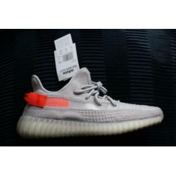 Yeezy Boost 350 V2 “Tail Light” - US 9.5 / EU 43.5