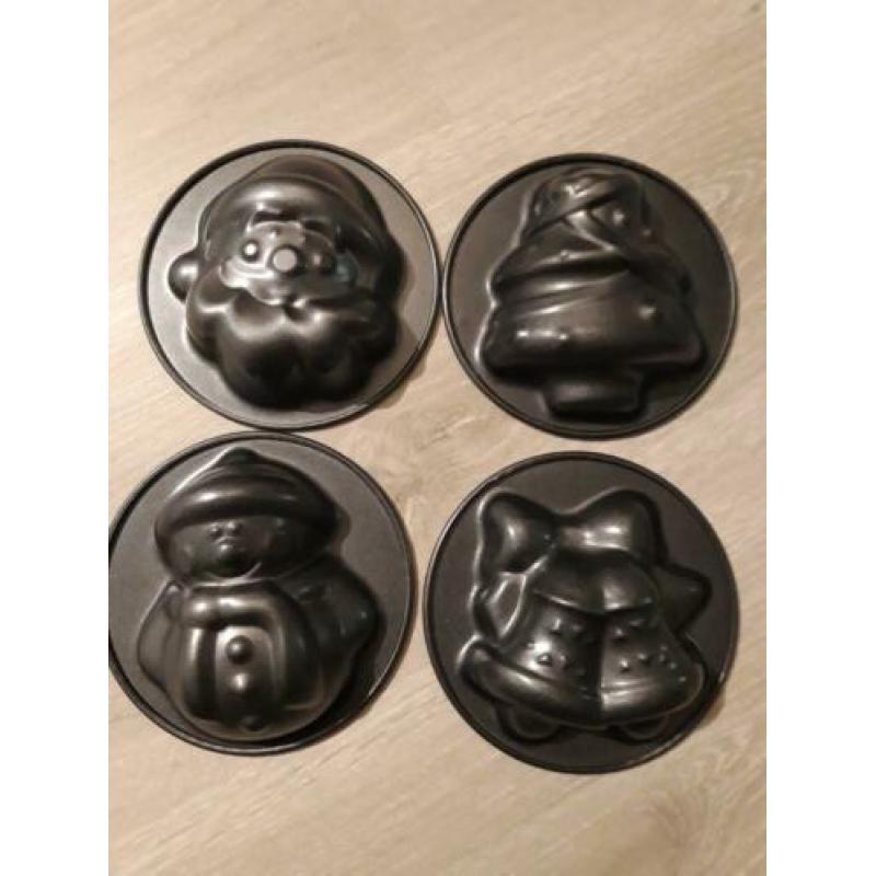Diverse bakspullen, nieuw