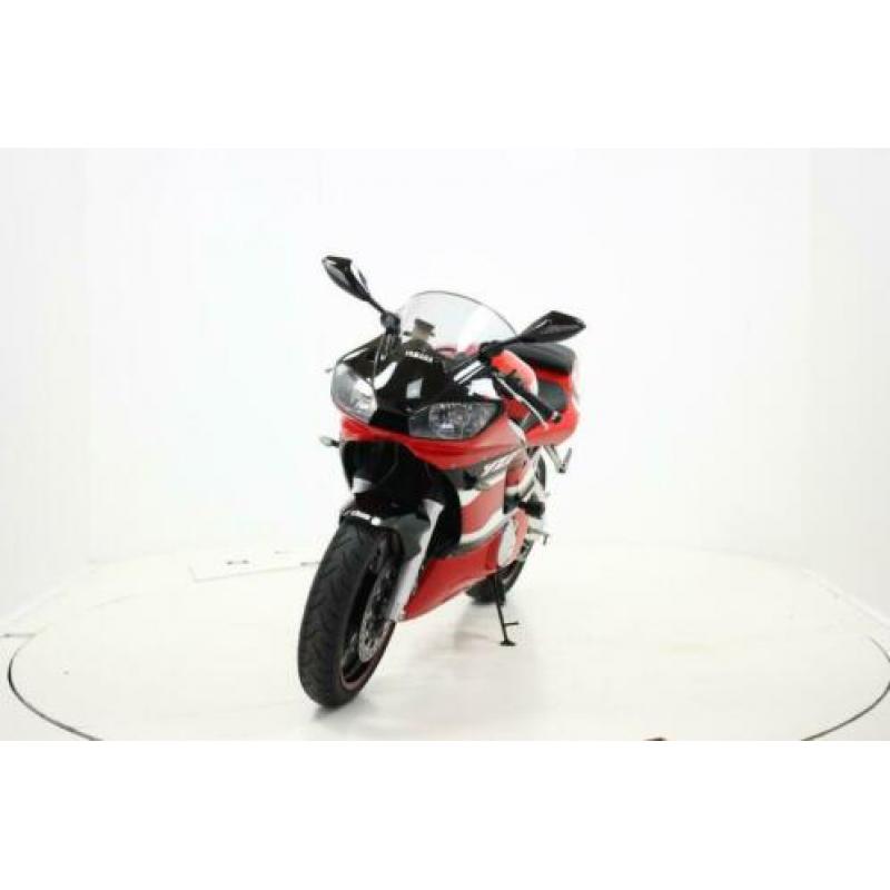 Yamaha YZF-R6 (bj 2002)