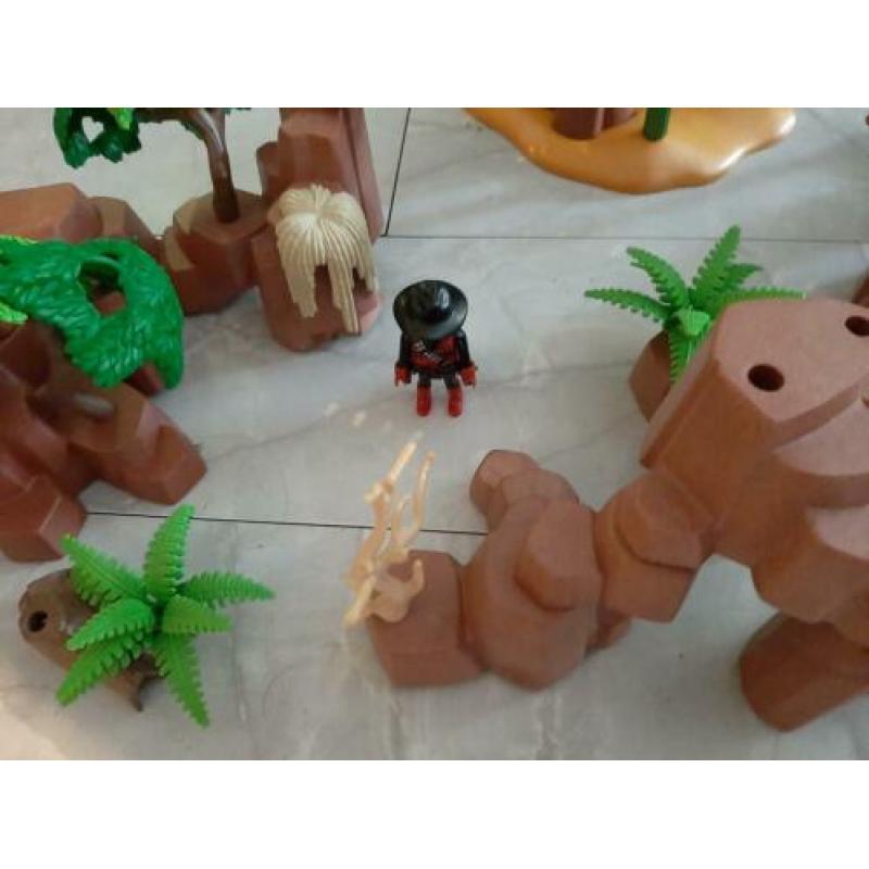 Playmobil westerns rotsen