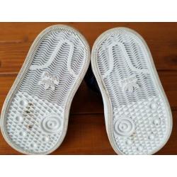 Schoenen jongens Adidas maat 19