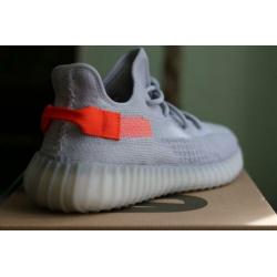 Yeezy Boost 350 V2 “Tail Light” - US 9.5 / EU 43.5