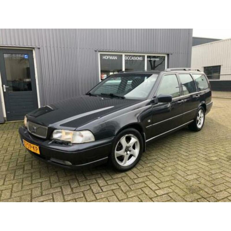 Volvo V70 2.4 Europa Airco 7 pers. Apk dec.2020!!
