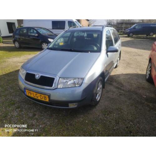 Skoda Fabia 1.4 Combi 74KW 2002 Grijs