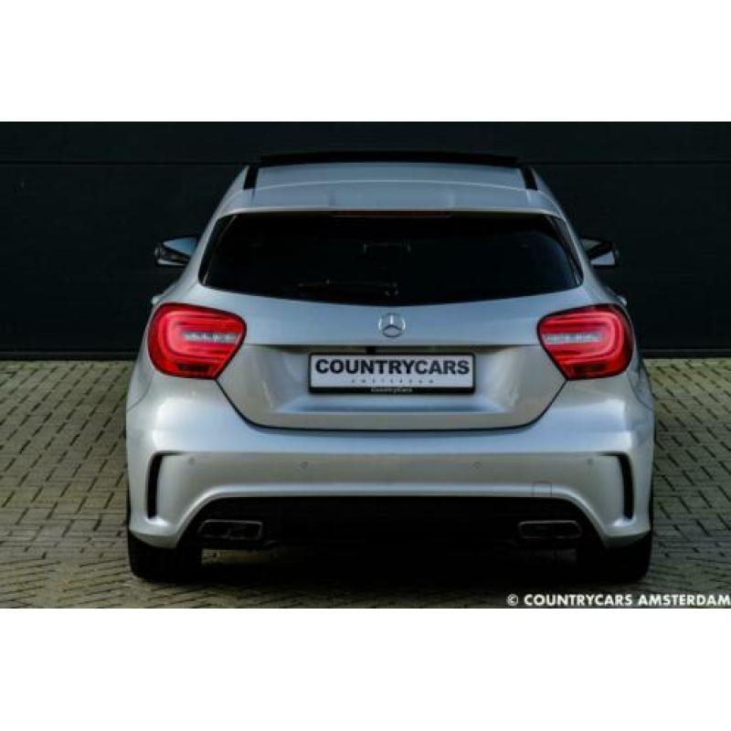 Mercedes-Benz A45 AMG 4MATIC Pano Night Camera Performance
