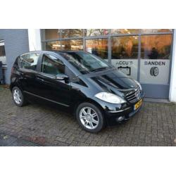 Mercedes-Benz A-Klasse 170 Avantgarde 5DRS,XENON.LEDER,NAVI