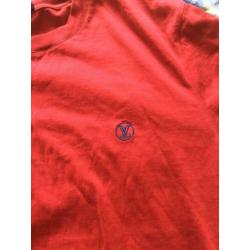 Louis vuitton t shirt.