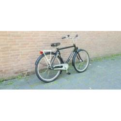 Batavus herenfiets met 3 versnellingen en rollerbrakeremmen.