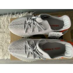 Yeezy boost 350 V2 Tail Light 44