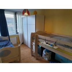 Bedden (twee bedden of een hoogslaper)