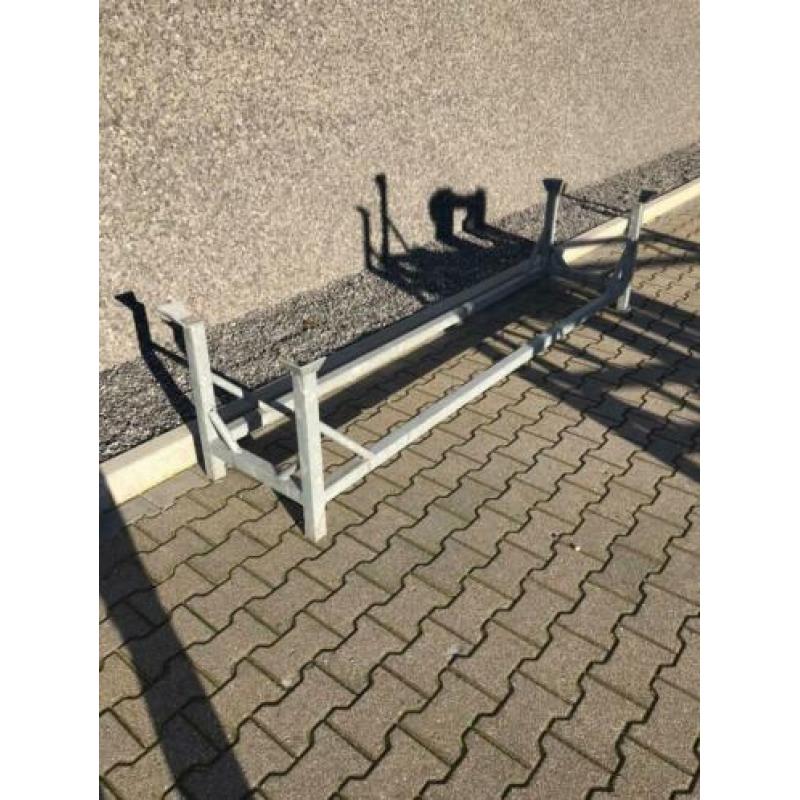 Stapelbokken gebruikt, v.a. €30,- per stuk ex