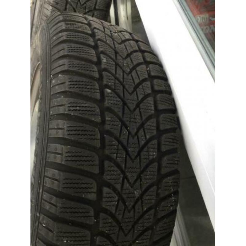 Velgen Peugeot 15 inch met winterbanden 195/65/R15