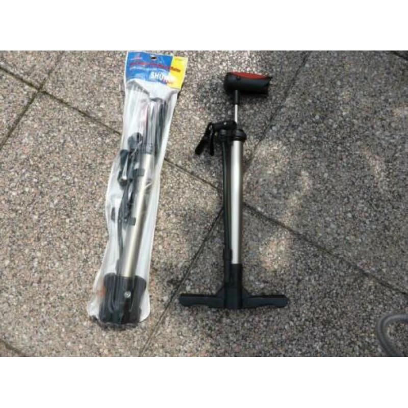 Fietspompjes voor onderweg en sirene voor kinderfiets.